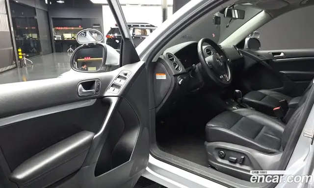 Volkswagen Tiguan 2014 2.0 автомат (гидро), миниатюра 10