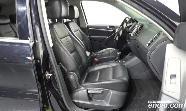 Volkswagen Tiguan 2015 2.0 автомат (гидро), миниатюра 11