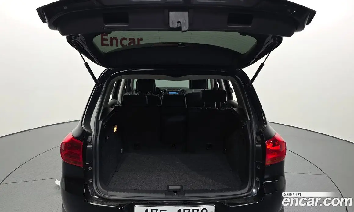 Volkswagen Tiguan 2015 2.0 автомат (гидро), фото 20