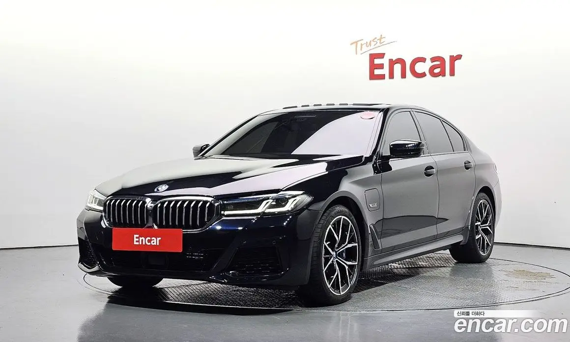 BMW 5 серия 2023 2.0 автомат (гидро), фото 1 BMW 5 серия 2023 2.0 автомат (гидро), фото 1