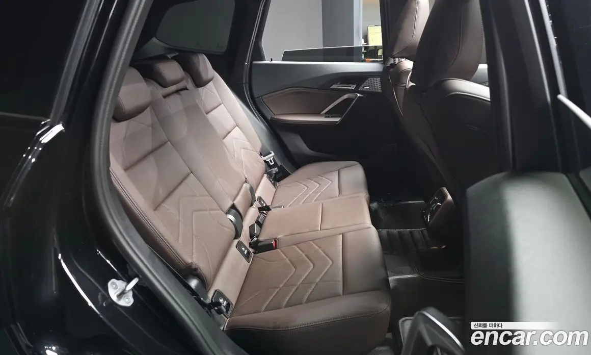 BMW X1 2023 2.0 автомат (гидро), фото 18