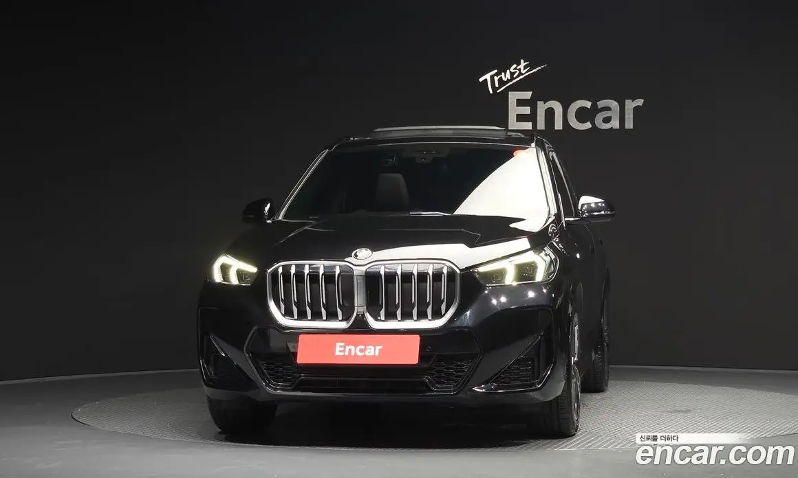 BMW X1 2023 2.0 автомат (гидро), фото 3