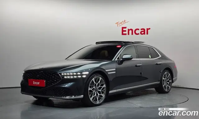 Genesis G90, 2023, 33 197 км