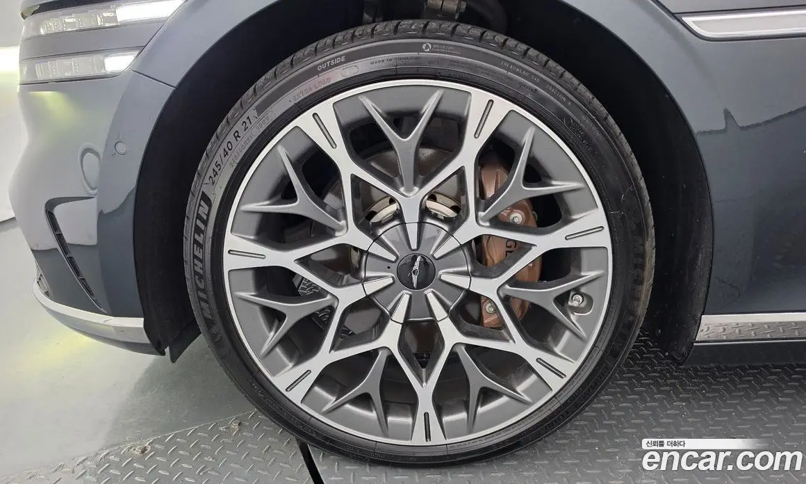 Genesis G90 2023 3.5 автомат (гидро), фото 5 Genesis G90 2023 3.5 автомат (гидро), фото 5
