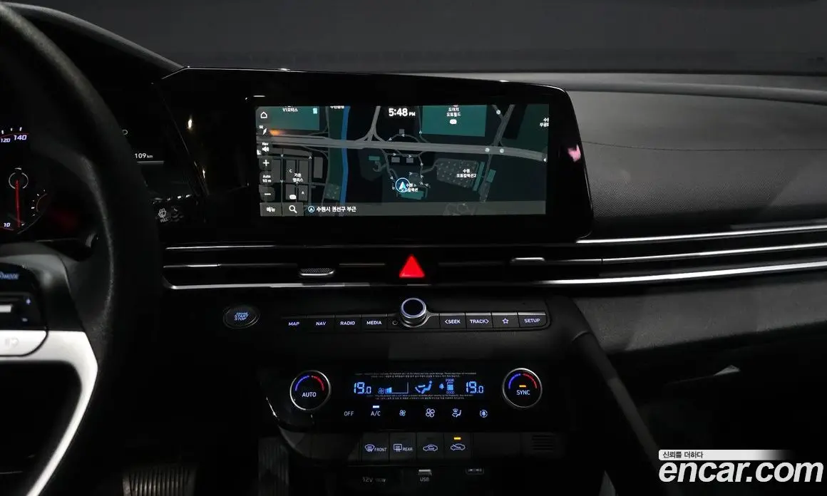 Hyundai Avante 2021 1.6 автомат (гидро), фото 20