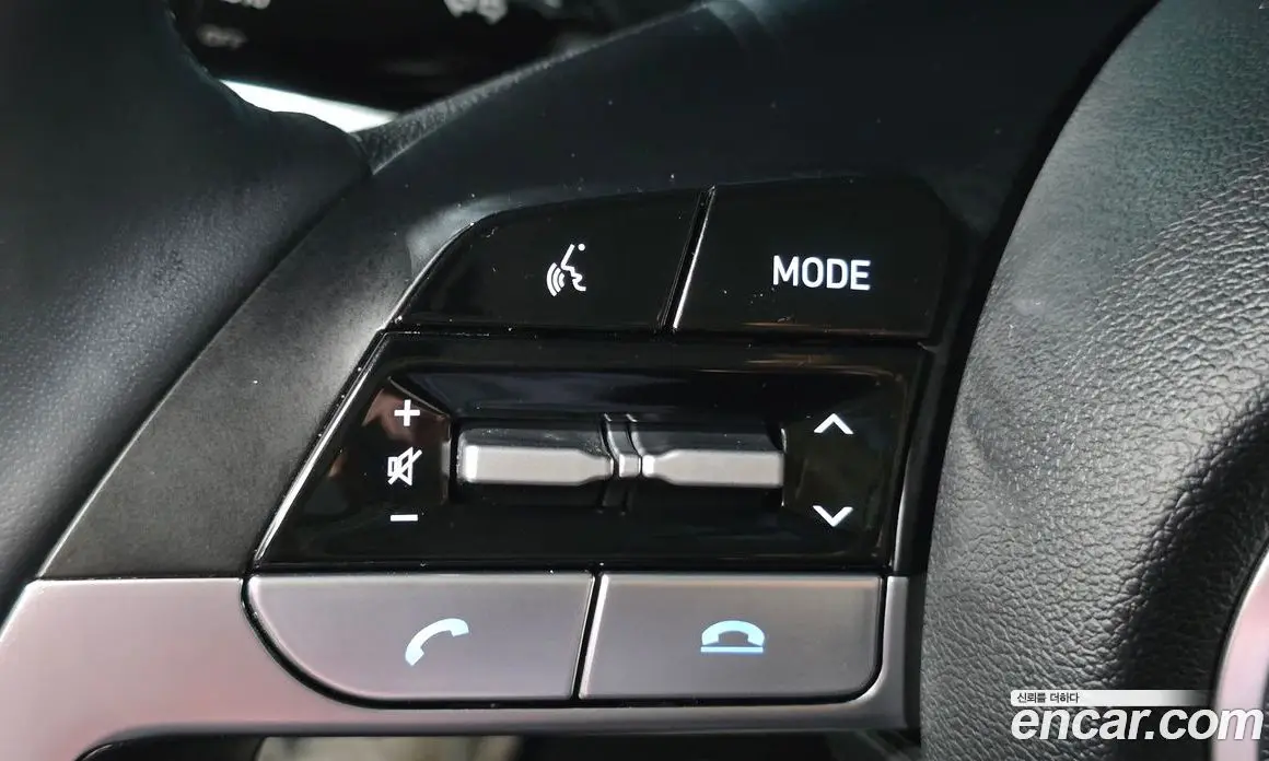 Hyundai Avante 2022 1.6 автомат (гидро), фото 20