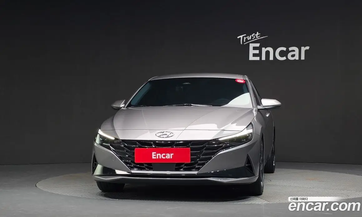Hyundai Avante 2022 1.6 автомат (гидро), фото 3