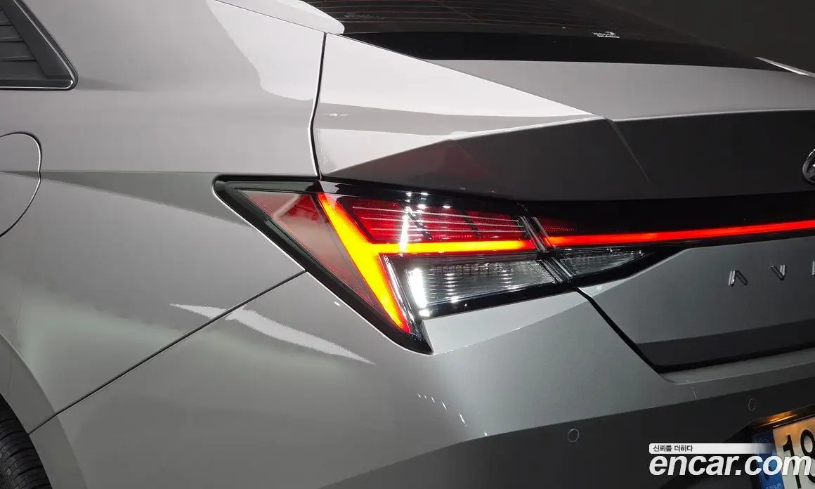 Hyundai Avante 2022 1.6 автомат (гидро), фото 9