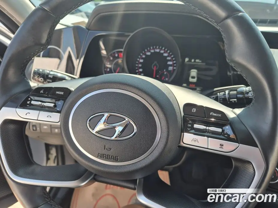 Hyundai Avante 2022 1.6 автомат (гидро), фото 16
