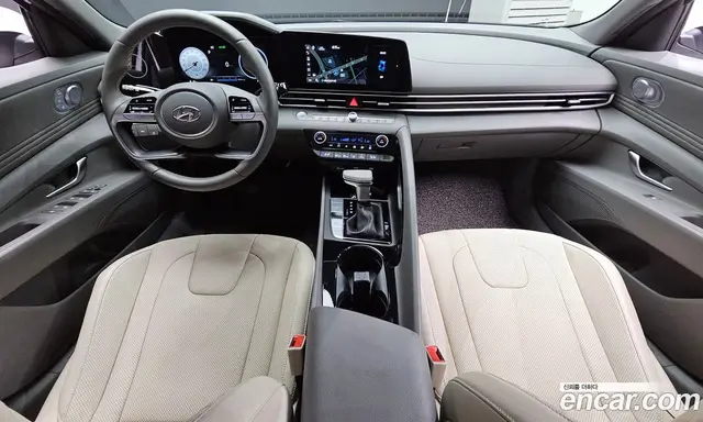 Hyundai Avante 2023 1.6 автомат (гидро), миниатюра 10 Hyundai Avante 2023 1.6 автомат (гидро), миниатюра 10