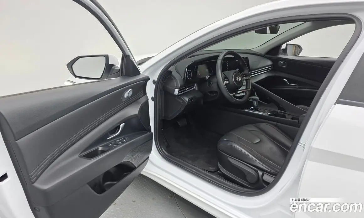 Hyundai Avante 2024 1.6 автомат (гидро), фото 10 Hyundai Avante 2024 1.6 автомат (гидро), фото 10