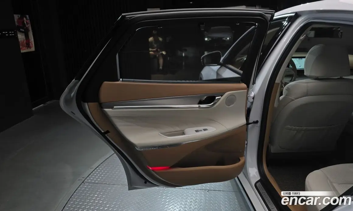 Hyundai Grandeur 2022 3.3 автомат (гидро), фото 15