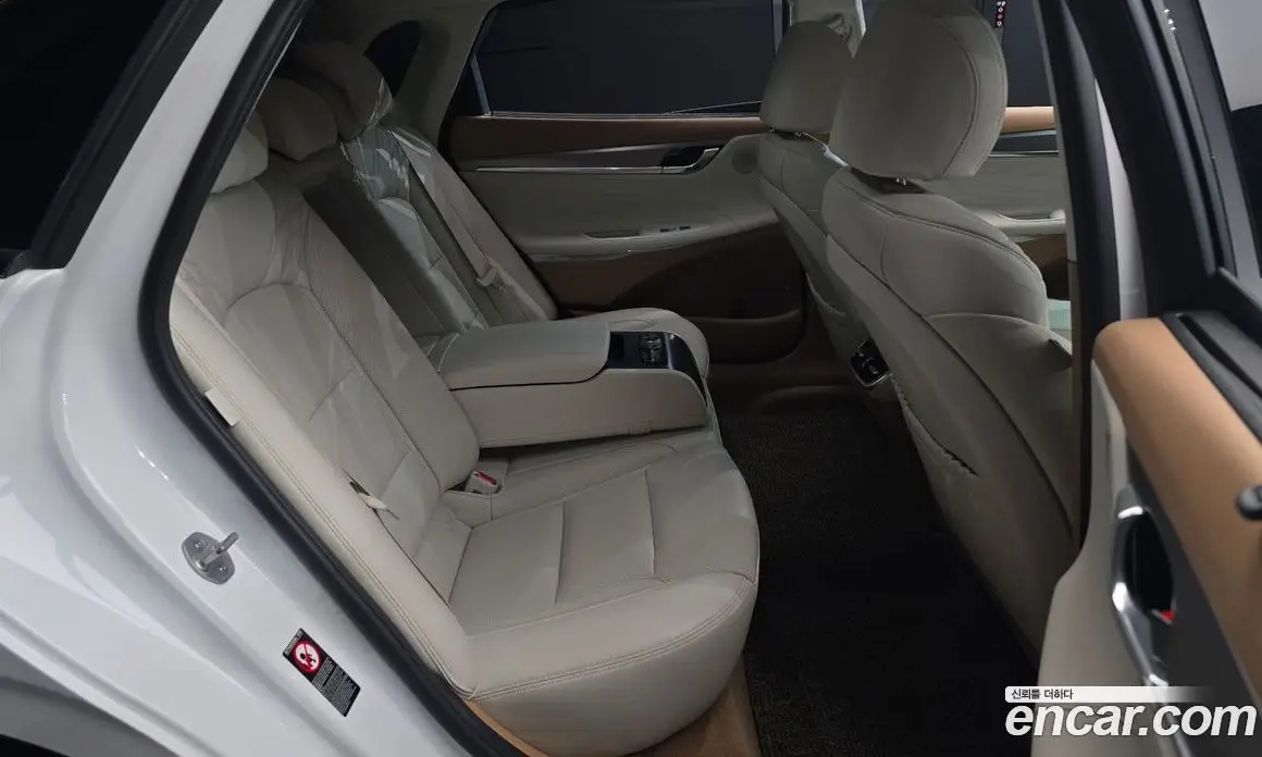 Hyundai Grandeur 2022 3.3 автомат (гидро), фото 17