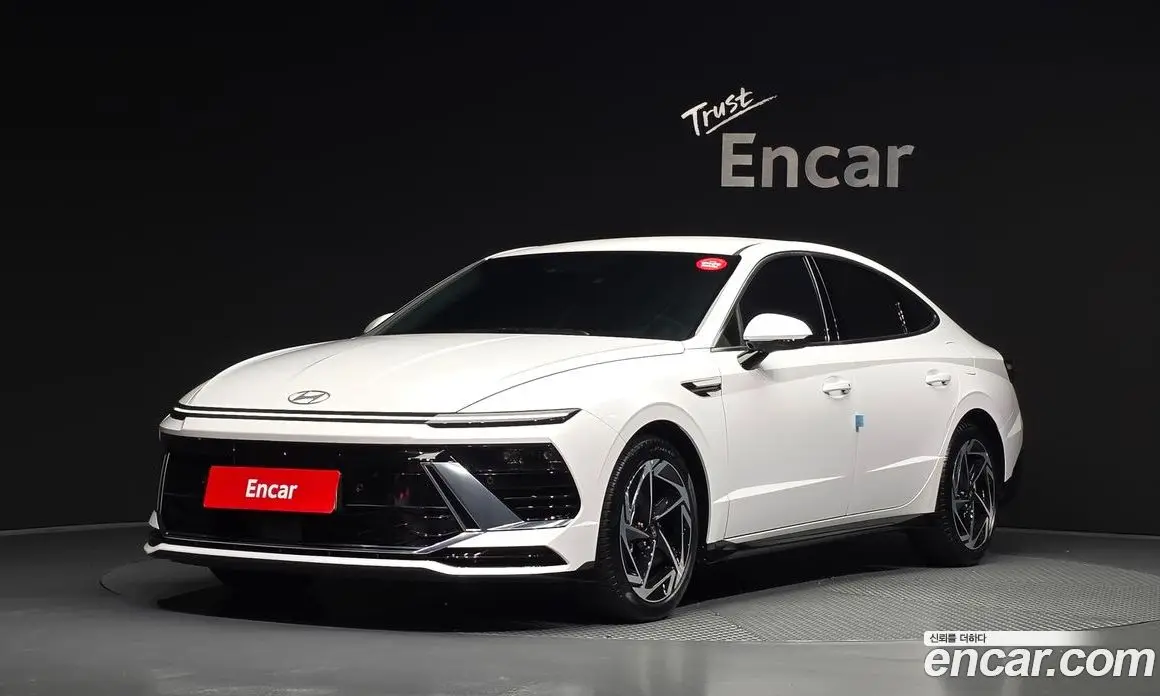 Hyundai Sonata 2025 2.0 автомат (гидро), фото 1