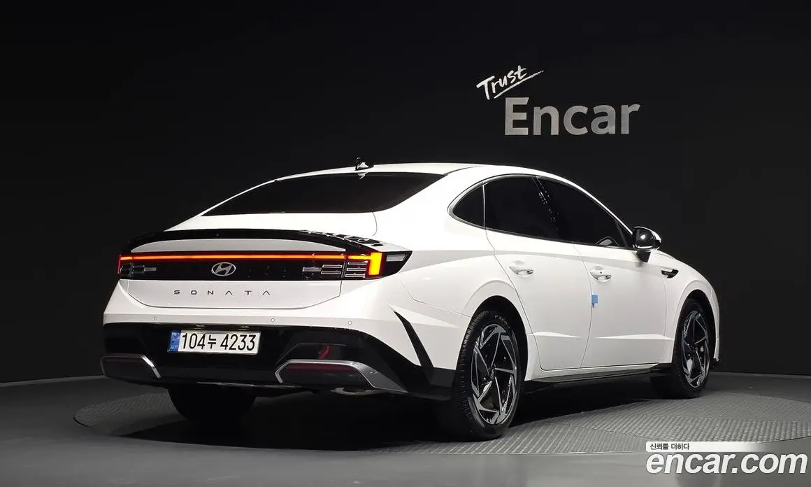 Hyundai Sonata 2025 2.0 автомат (гидро), фото 2