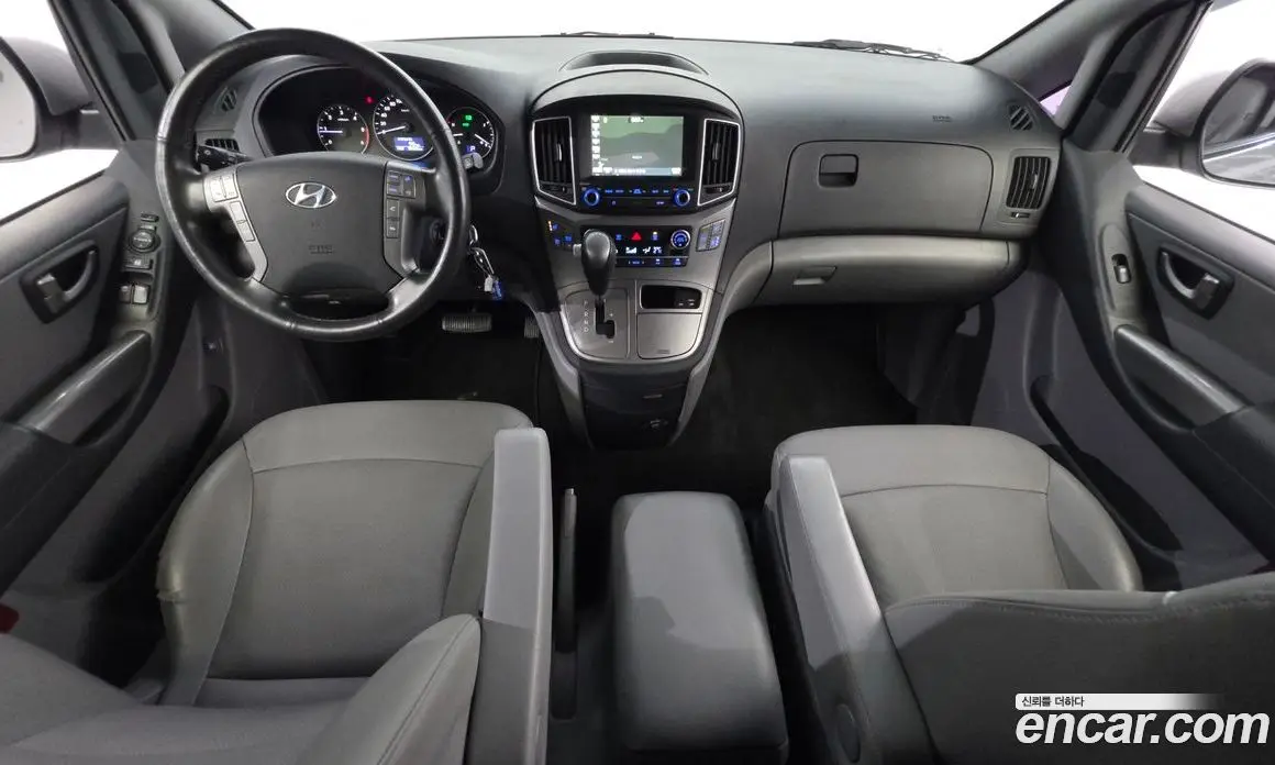 Hyundai Starex 2018 2.5 автомат (гидро), фото 10