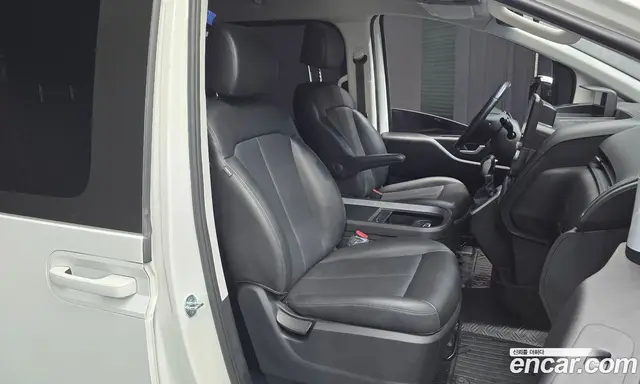 Hyundai Staria 2022 2.2 автомат (гидро), миниатюра 12