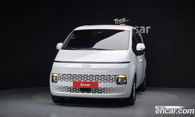 Hyundai Staria 2022 2.2 автомат (гидро), миниатюра 3