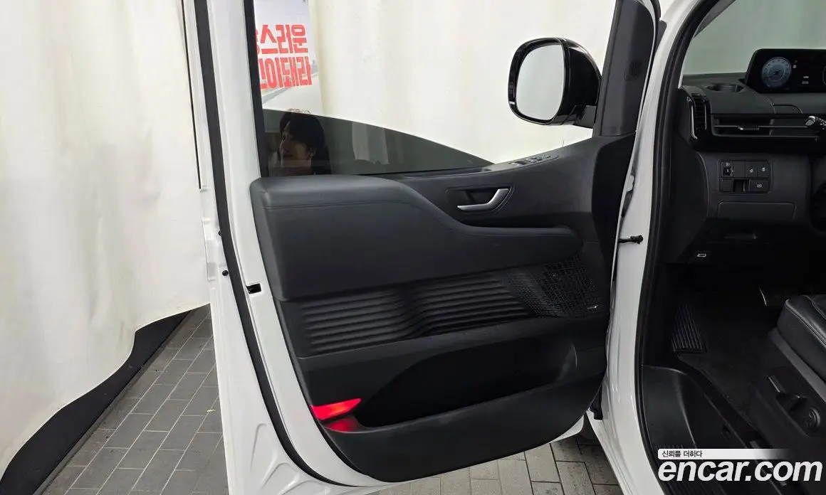 Hyundai Staria 2023 3.5 автомат (гидро), фото 14 Hyundai Staria 2023 3.5 автомат (гидро), фото 14