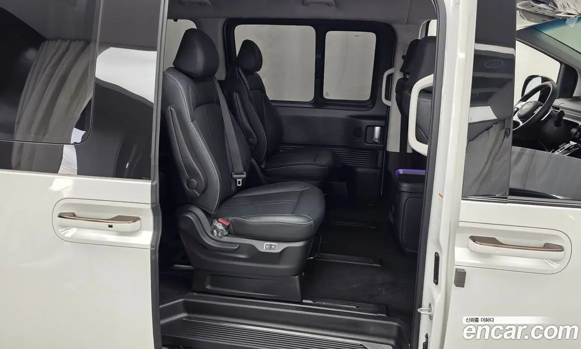 Hyundai Staria 2023 3.5 автомат (гидро), фото 18 Hyundai Staria 2023 3.5 автомат (гидро), фото 18