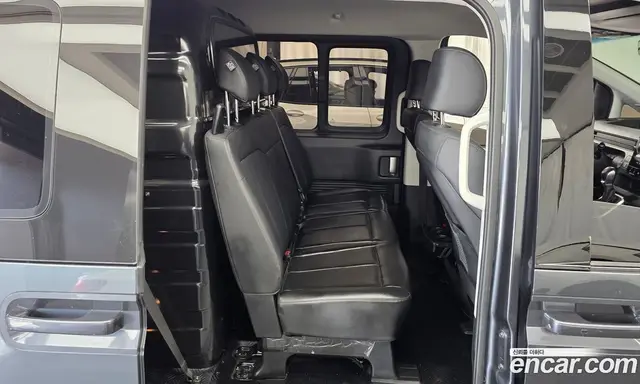 Hyundai Staria 2023 2.2 автомат (гидро), миниатюра 12