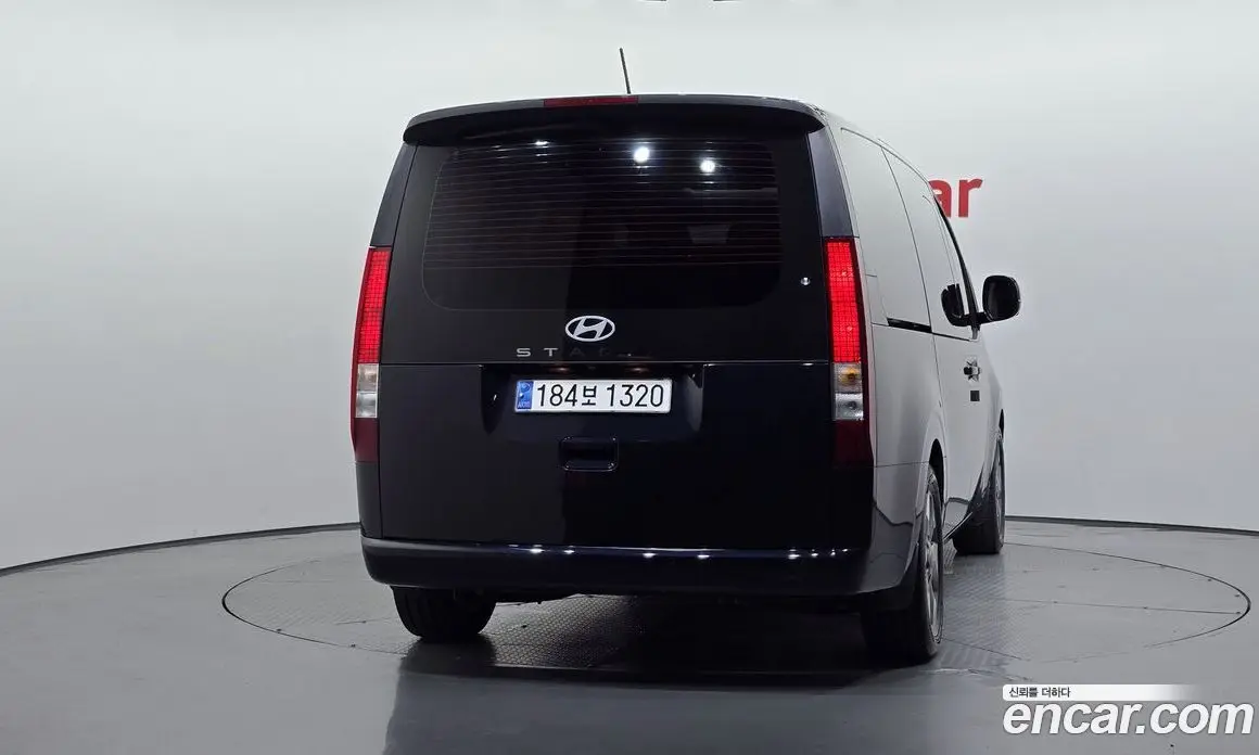 Hyundai Staria 2024 2.2 автомат (гидро), фото 4