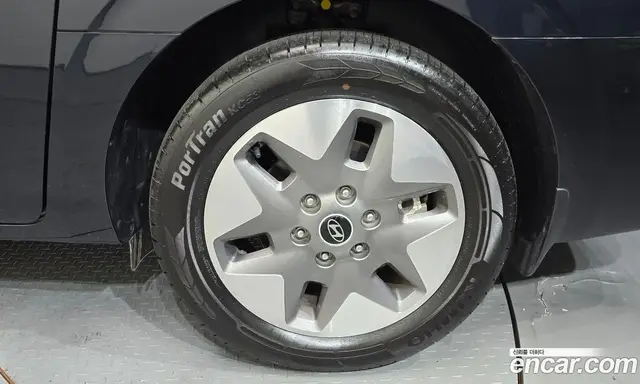 Hyundai Staria 2024 2.2 автомат (гидро), миниатюра 7