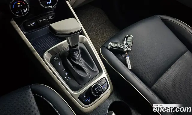 Hyundai Venue 2022 1.6 автомат (гидро), миниатюра 11 Hyundai Venue 2022 1.6 автомат (гидро), миниатюра 11