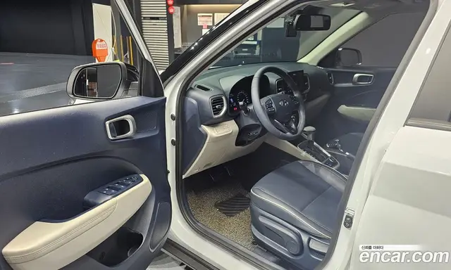 Hyundai Venue 2022 1.6 автомат (гидро), миниатюра 12