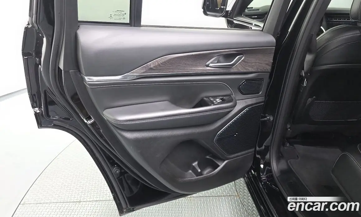 Jeep Cherokee 2023 3.6 автомат (гидро), фото 15