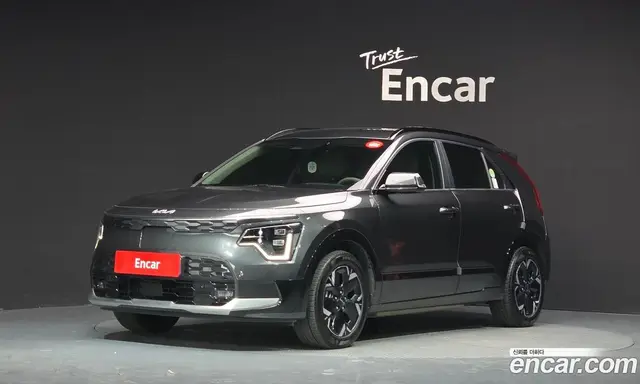 Kia Niro, 2023, 20 308 км