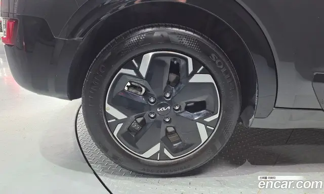 Kia Niro 2023 0.1 автомат (гидро), миниатюра 5