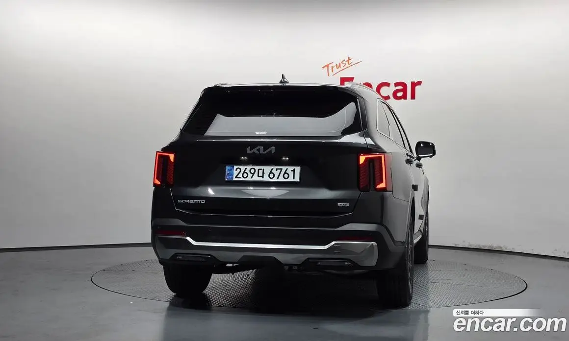 Kia Sorento 2024 1.6 автомат (гидро), фото 4 Kia Sorento 2024 1.6 автомат (гидро), фото 4