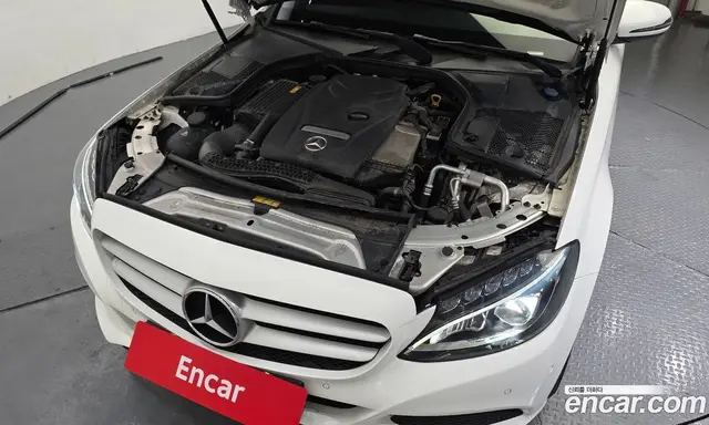 Mercedes-Benz C-Class 2017 2.0 автомат (гидро), миниатюра 6 Mercedes-Benz C-Class 2017 2.0 автомат (гидро), миниатюра 6