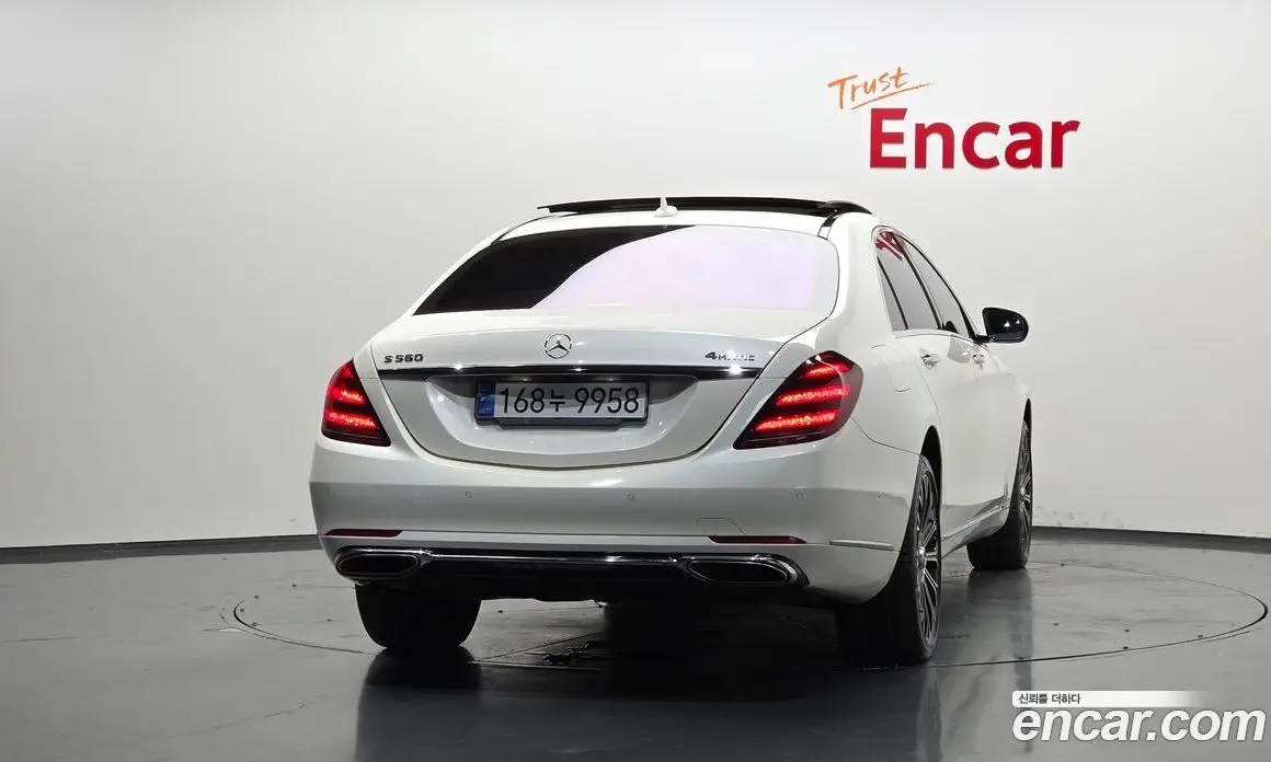 Mercedes-Benz S-Class 2020 4.0 автомат (гидро), фото 4 Mercedes-Benz S-Class 2020 4.0 автомат (гидро), фото 4