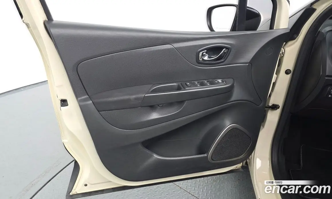 Renault (Samsung) QM3 2015 1.5 автомат (гидро), фото 14