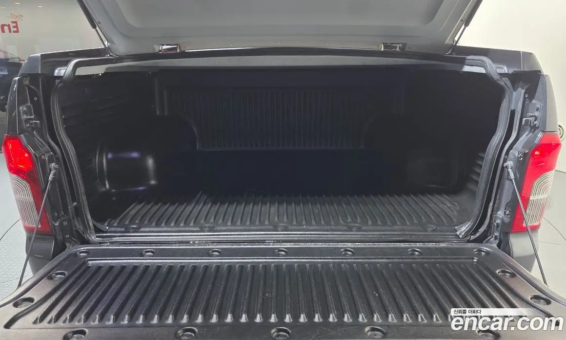 SsangYong Korando 2017 2.2 автомат (гидро), фото 16