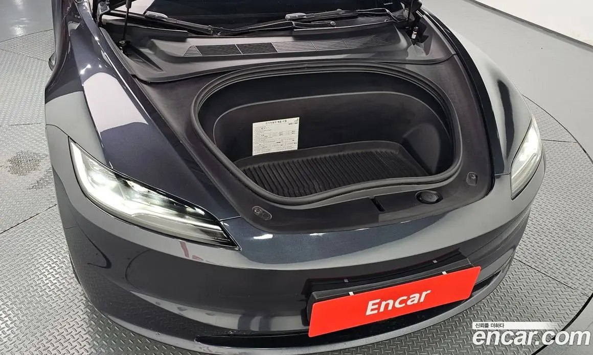 Tesla Model 3 2025 0.2 автомат (гидро), фото 6