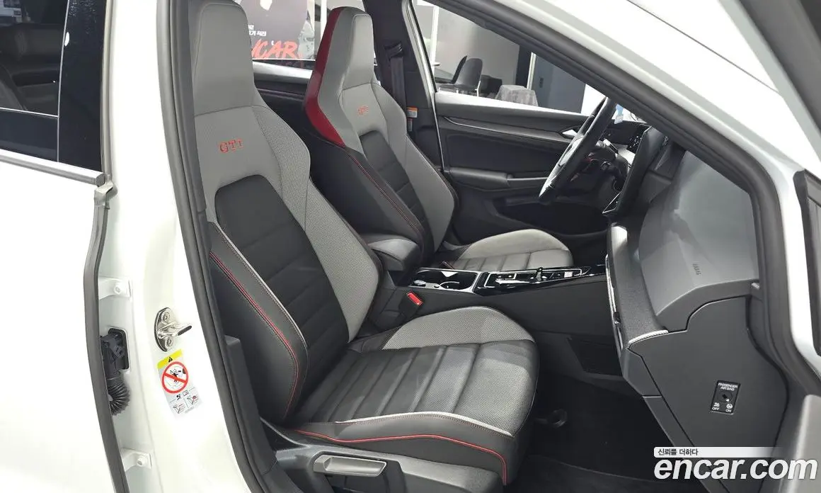 Volkswagen Golf 2025 2.0 автомат (гидро), фото 15 Volkswagen Golf 2025 2.0 автомат (гидро), фото 15