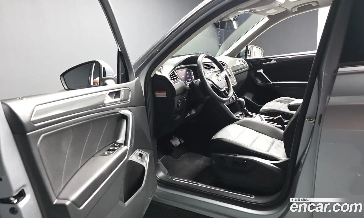 Volkswagen Tiguan 2020 2.0 автомат (гидро), фото 13
