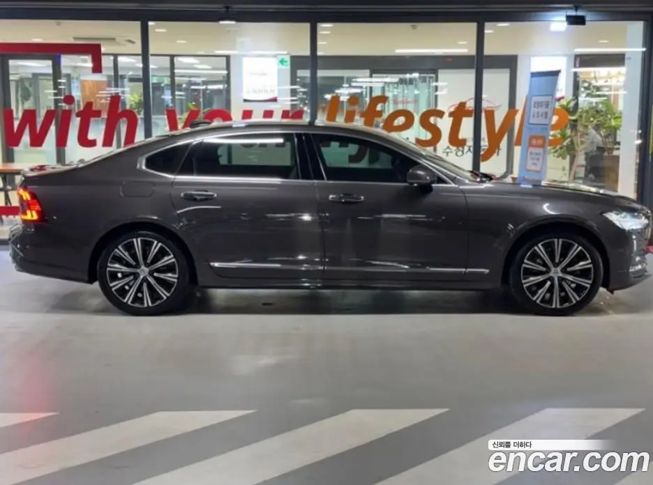 Volvo S90 2021 2.0 автомат (гидро), фото 3 Volvo S90 2021 2.0 автомат (гидро), фото 3