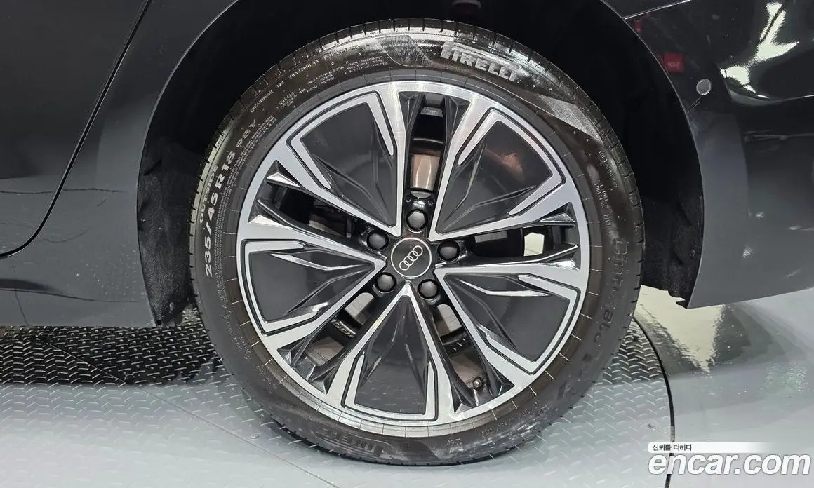 Audi A5 2025 2.0 автомат (гидро), фото 7 Audi A5 2025 2.0 автомат (гидро), фото 7