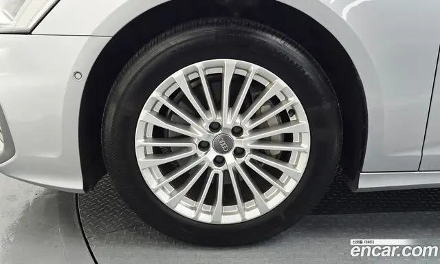 Audi A6 2020 2.0 автомат (гидро), миниатюра 5 Audi A6 2020 2.0 автомат (гидро), миниатюра 5