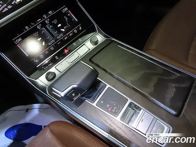Audi A6 2021 2.0 автомат (гидро), миниатюра 12
