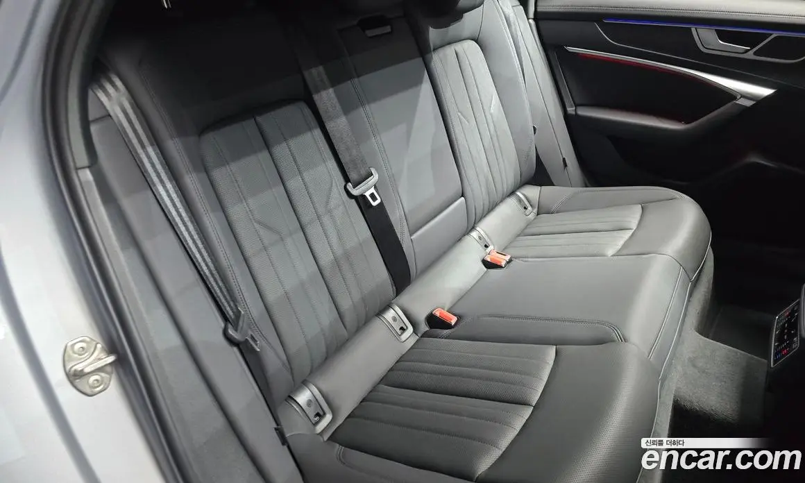 Audi A6 2022 2.0 автомат (гидро), фото 17