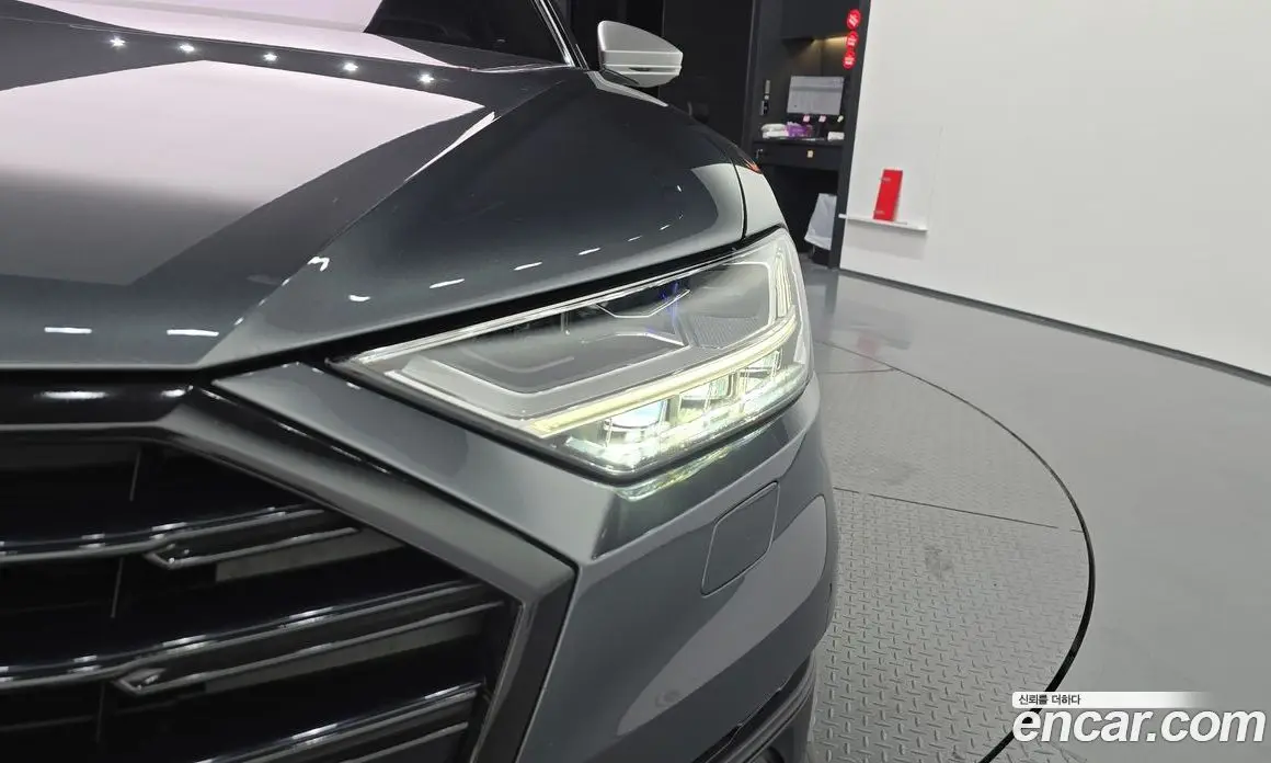 Audi A8 2021 3.0 автомат (гидро), фото 7