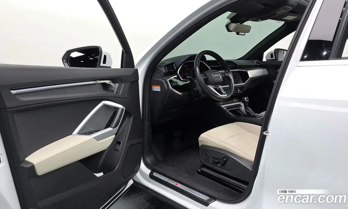 Audi Q3 2023 2.0 автомат (гидро), фото 13