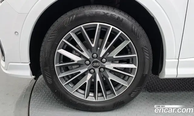 Audi Q3 2023 2.0 автомат (гидро), миниатюра 5