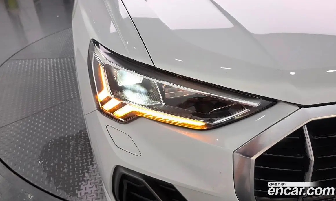 Audi Q3 2023 2.0 автомат (гидро), фото 8
