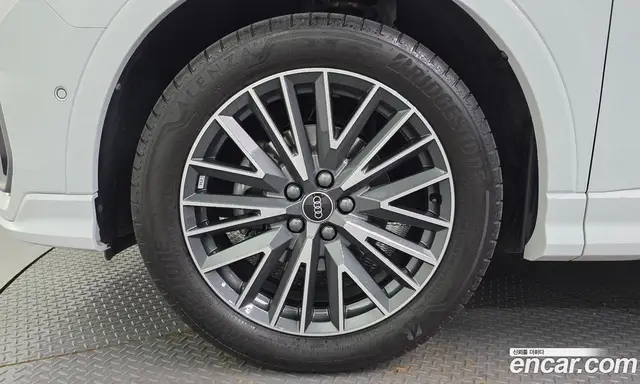 Audi Q3 2023 2.0 автомат (гидро), миниатюра 5 Audi Q3 2023 2.0 автомат (гидро), миниатюра 5